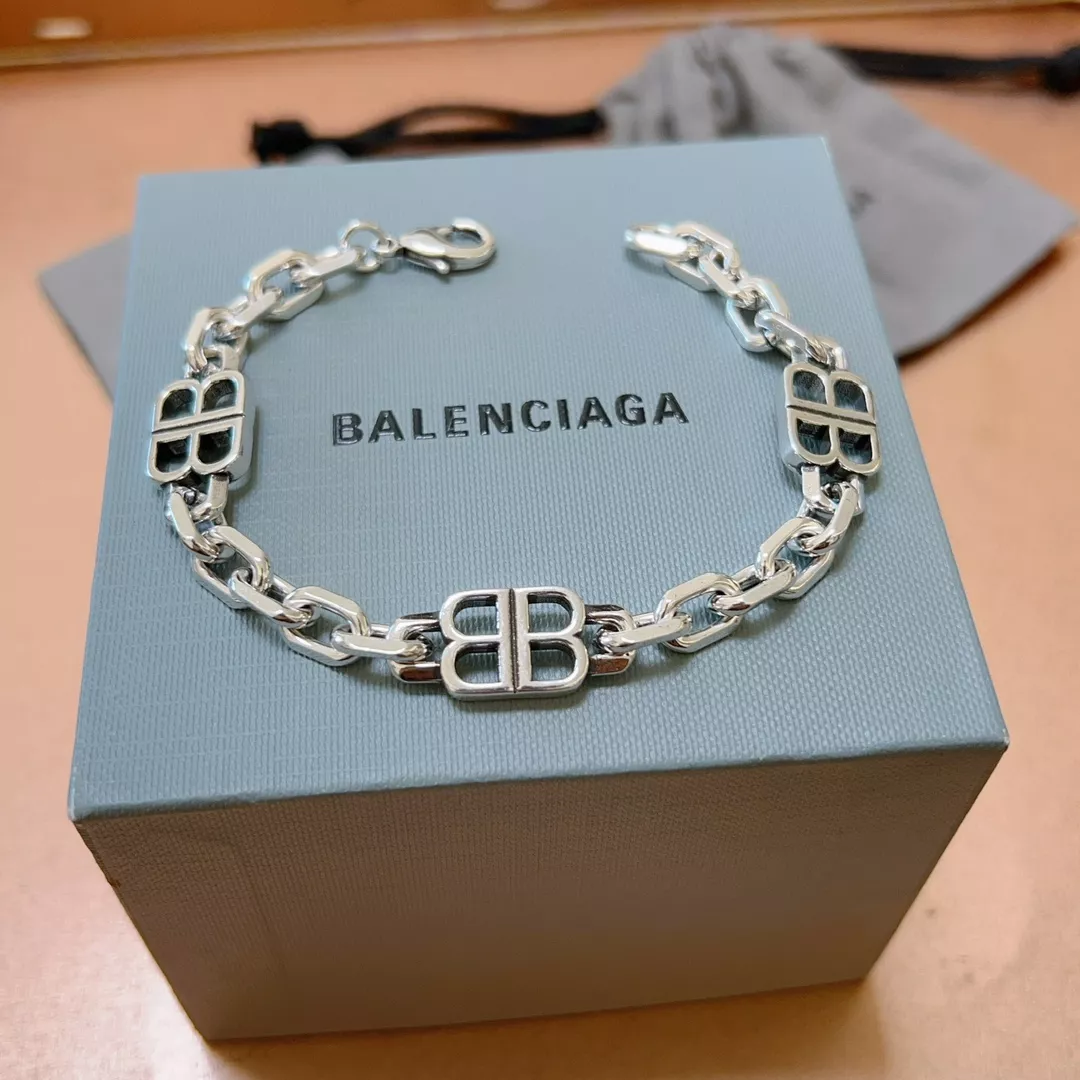 balenciaga bracelets s_12b0407